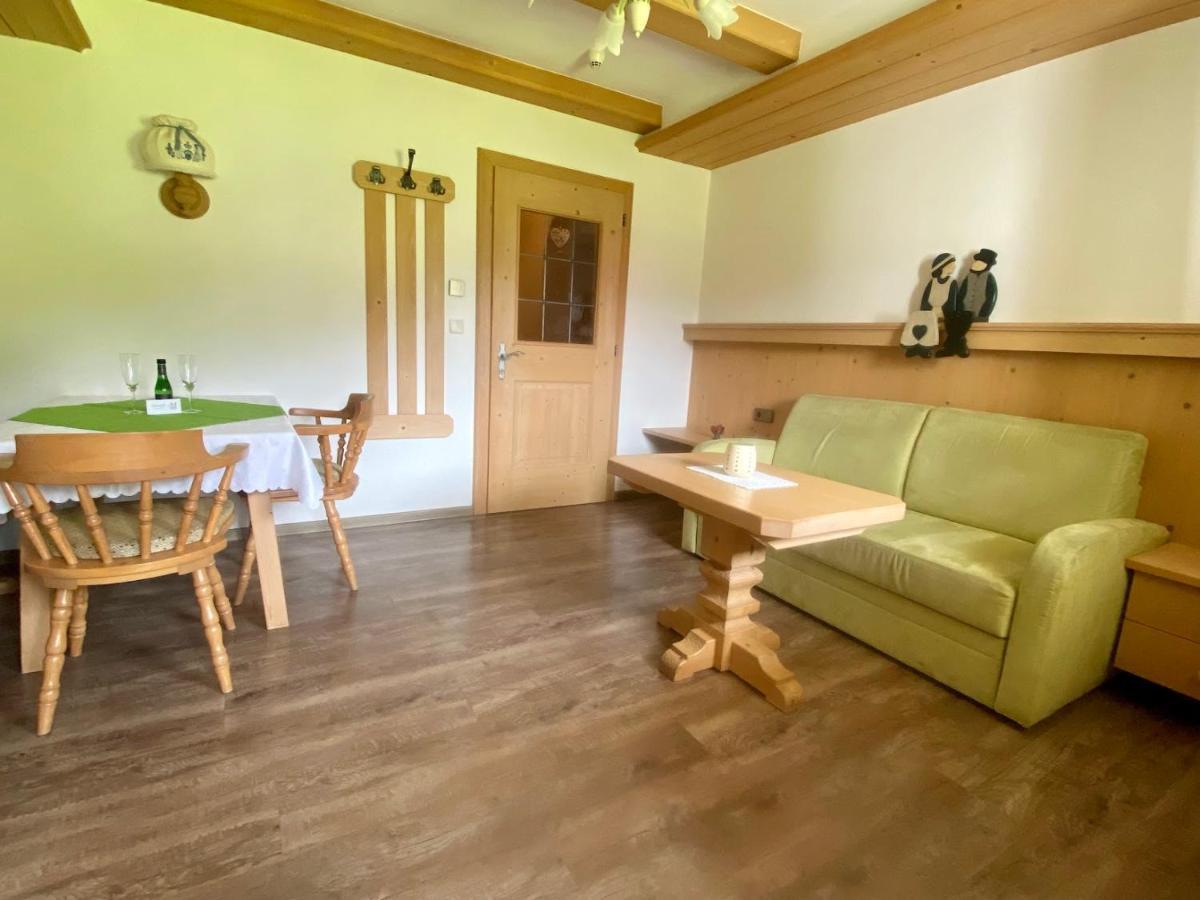 Hotel Landhaus Marchfeld Oberau Bagian luar foto
